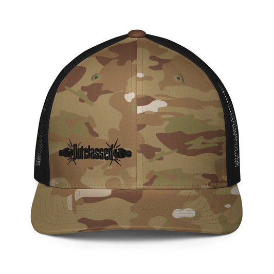 Closed-back trucker cap